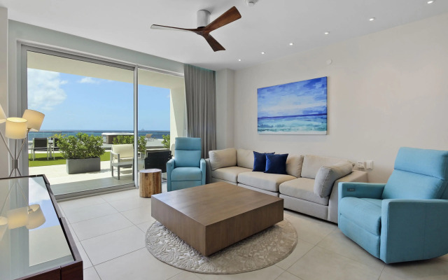 O Condominium Beachfront Residences