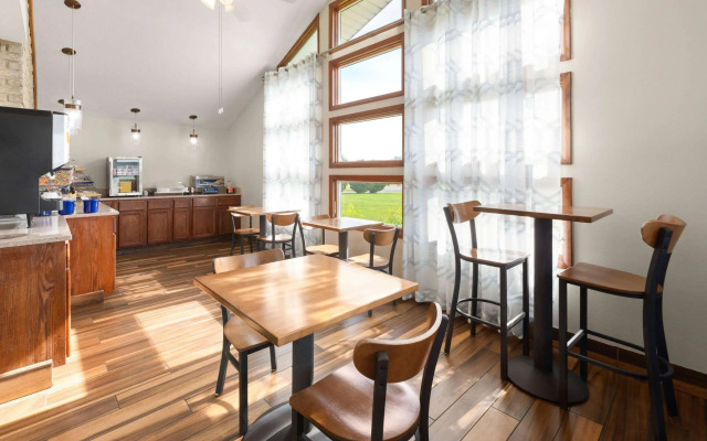 Days Inn by Wyndham Wauseon