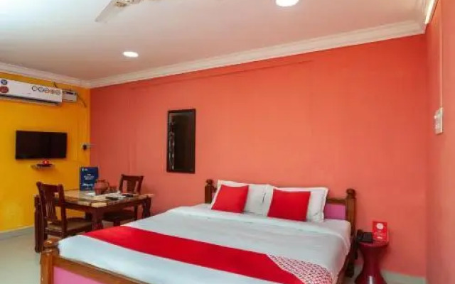Auro Residency by OYO Rooms