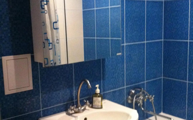 Красивая дизайнерская квартира возле метро Бот. сад