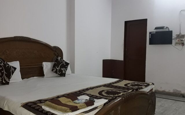 Rajdhani guest house