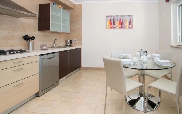 Three-bed Portim o Townhouse by Ideal Homes