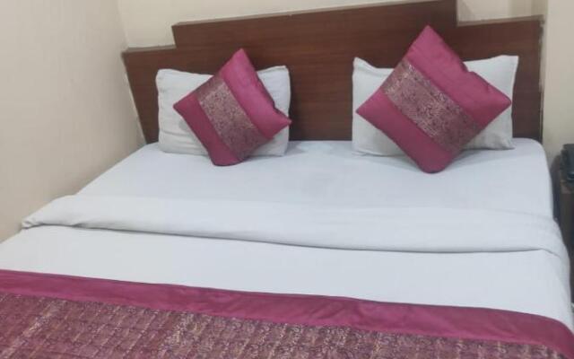 Hotel Royal Residency Dx