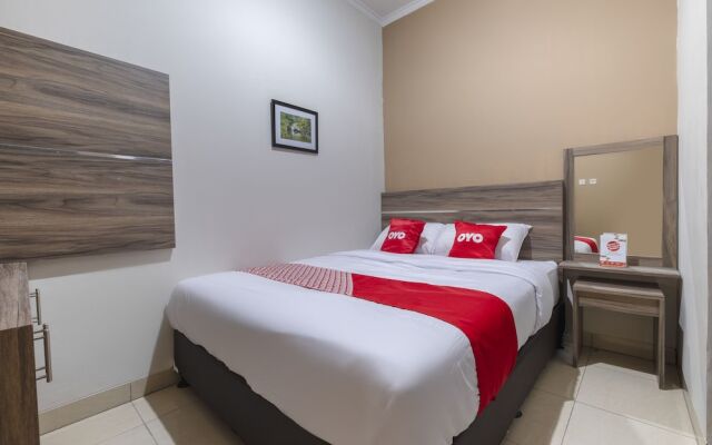 OYO Life 3248 Vision Residence Karawang