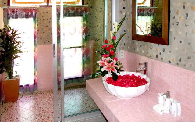 Aonang Lake Side Bungalow