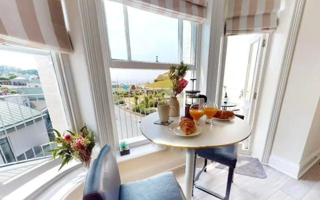 Ilfracombe SEA Rock 4 1 Bedroom