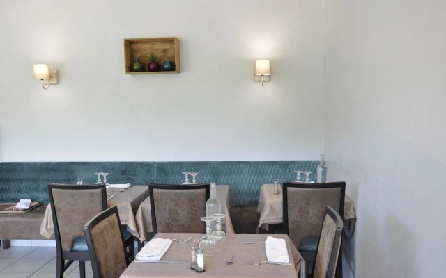Hotel Henri IV