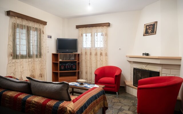 Petrakis Maisonette Near The Sea