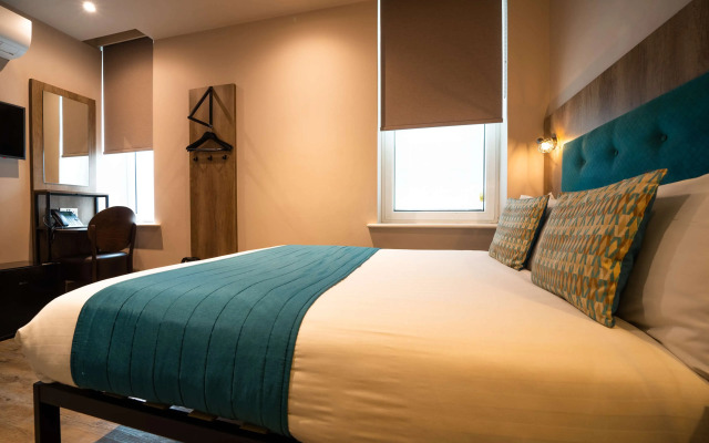 Отель Euston Square