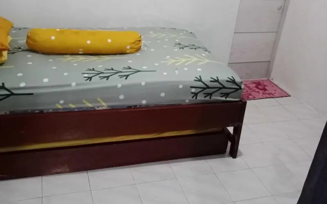 Express O 91597 Sharie Homestay Syariah