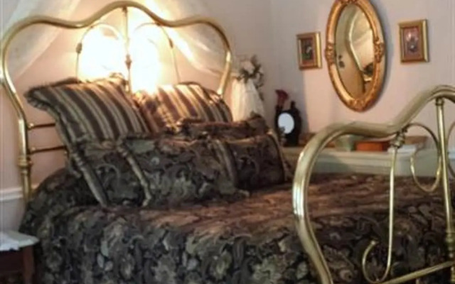 Bellinger Rose Bed & Breakfast