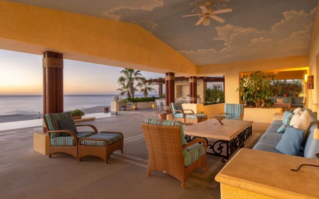 6 Bedroom Beachfront From $1600 per Night: Villa de la Playa