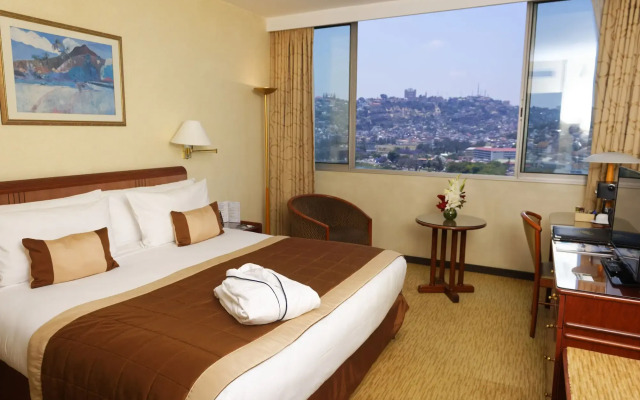 Carlton Hotel
