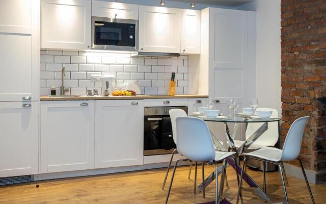 Pillo Rooms Serviced Apartments- Salford