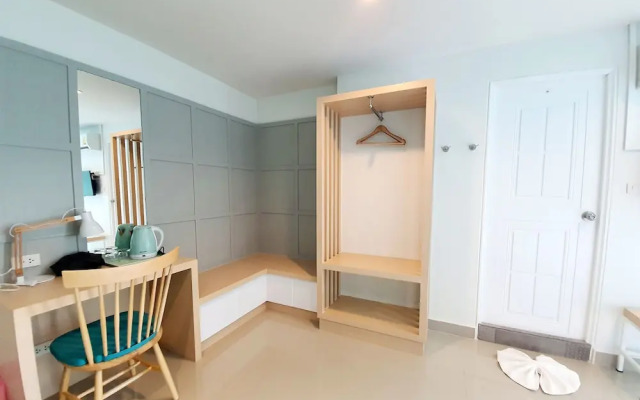 Tiny Krabi Hotel by Zuzu