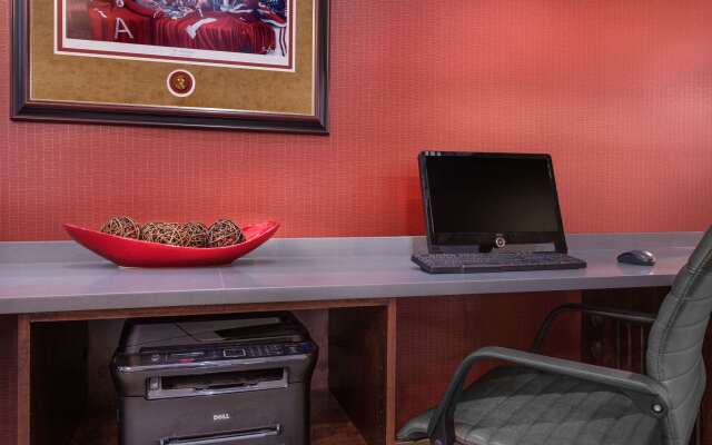 Ramada by Wyndham Tuscaloosa