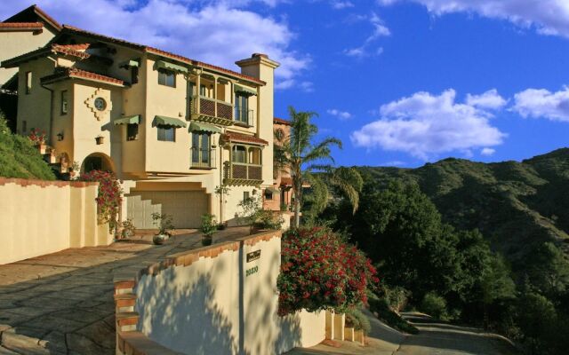 Topanga Canyon Inn B&B