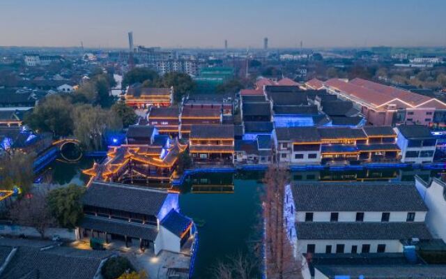 The Fallen Flower Old House - Luxurious Garden Suites in Jiangnan Courtyard Style