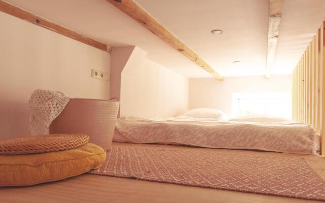 Lovely and charming guesthouse near city center, close to Rotterdam