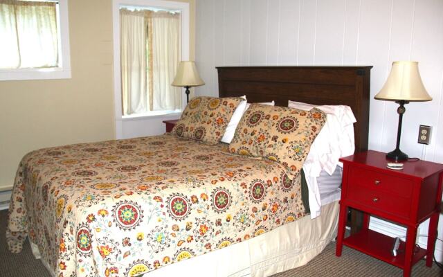 Yellowstone Hot Spring Cabins