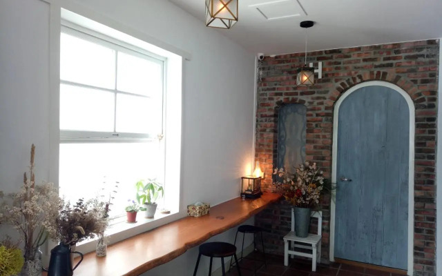 Little Time Guesthouse