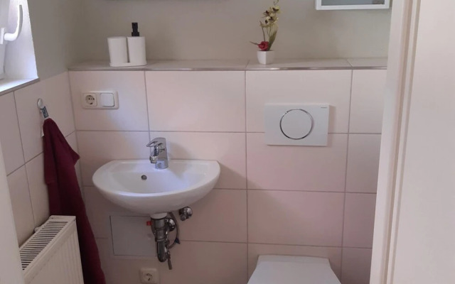 Great Holiday Home With Terrace Near Saxon