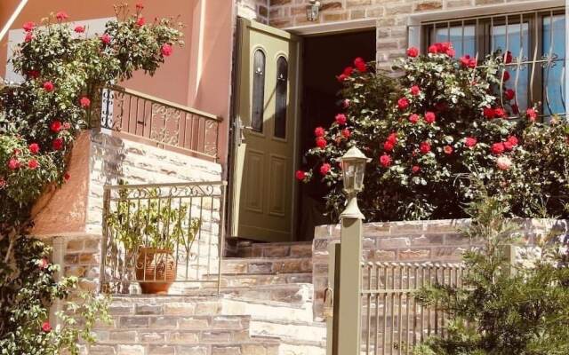 Nontas Homes