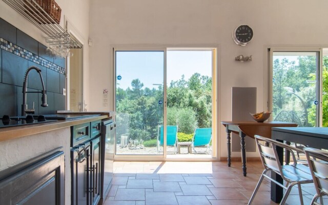 Secluded Villa in Lorgues With Private Pool