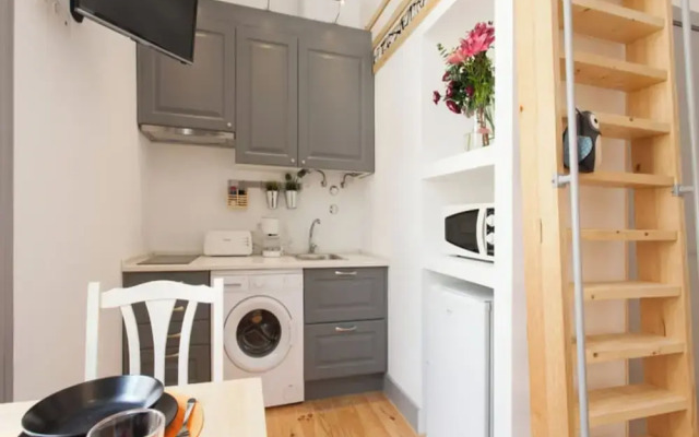 Studio Apartment Located Central Lisbon