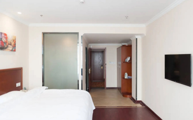 GreenTree Inn Wuhu Wuhu County Yingbin Avenue World Trade South Building Express Hotel – Guest Rooms – Wuhu