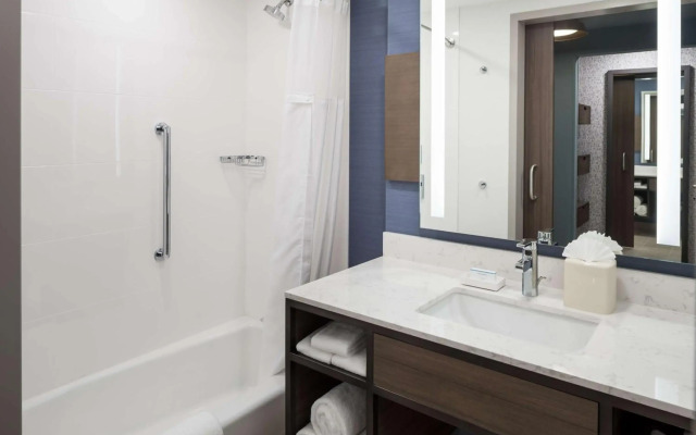 Hilton Garden Inn Madison Downtown
