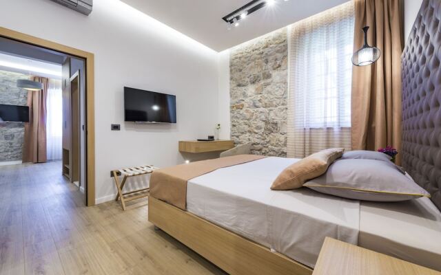 Casa Antika Suites
