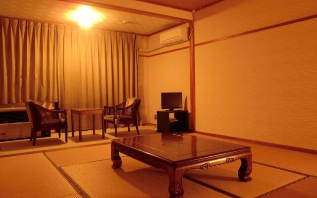 Daisen White Palace