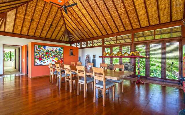 The Colonnade by Exotiq Villa Holidays