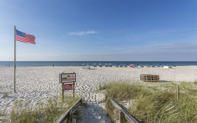 Sleep Inn On The Beach