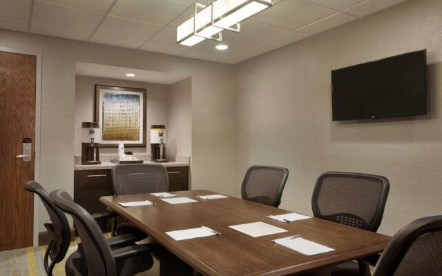 Hampton Inn & Suites Springdale