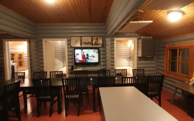 Kuusiston Kruunu Log House
