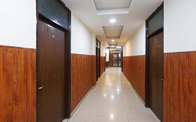 OYO 37262 Akash Guest House