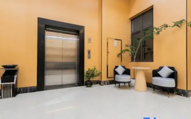 Zhoushan Huayi Holiday Hotel