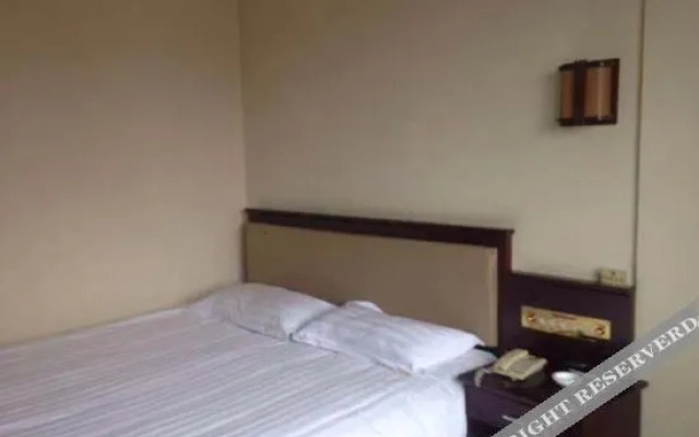 OYO Hangzhou Fengsheng Grand Hotel (Xiaoshan Yaqian Road)