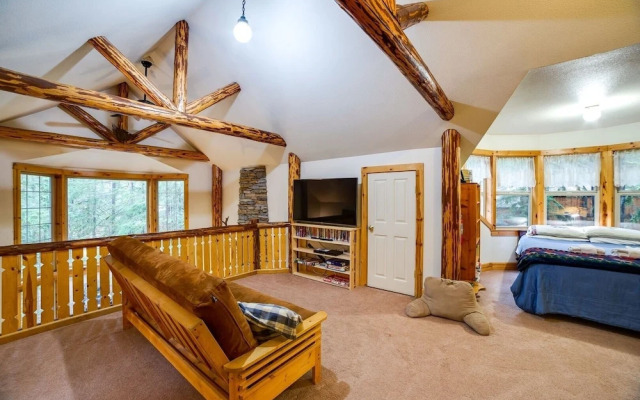 25sl - Hot Tub - Bbq - Pets Ok - Wifi - Sleeps 6 1 Bedroom Home by RedAwning