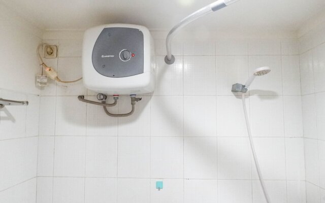 Best Deal Studio Apartment At High Point Serviced