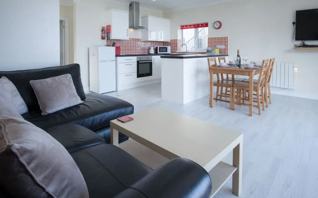 Sunbeam - 2 Bedroom Apartment - Pendine
