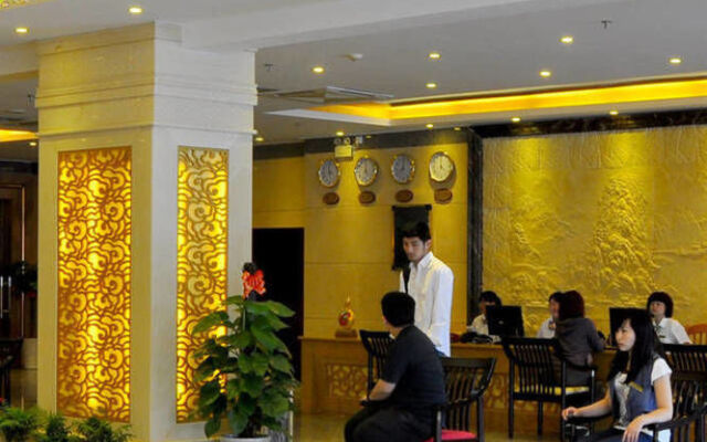 Guilin Jinsangzi International Hotel (Liangjiang Sihu Elephant Trunk Hill)