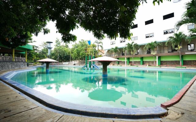 OYO 903 Kampoeng Kita Hotel