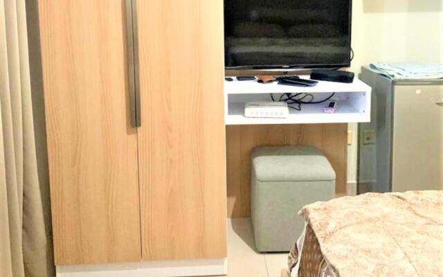 Springlake Apartment Summarecon by Veeroom