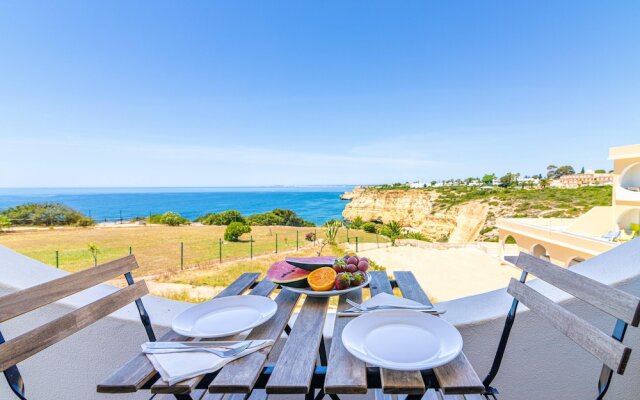 Apartment With one Bedroom in Carvoeiro, With Wonderful sea View and Furnished Balcony - 50 m From the Beach