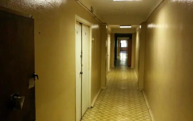 Арт-Хаус Челюскинская