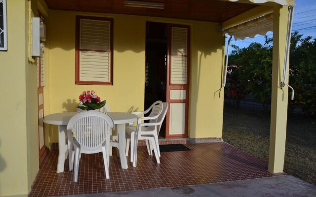 House With 2 Bedrooms in Sainte-anne, With Wonderful Mountain View, Fu