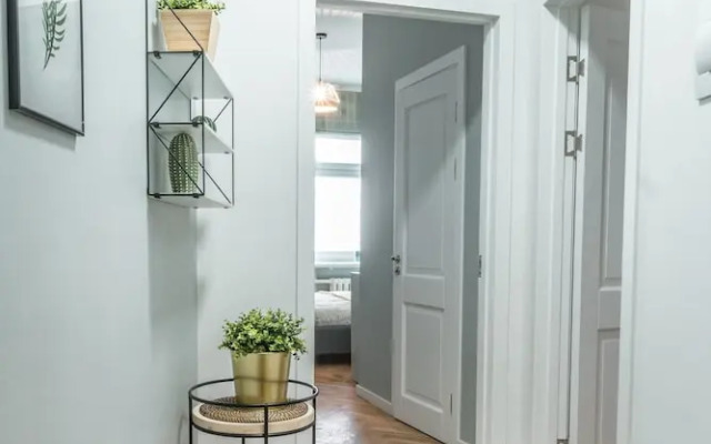 Greystone Suites & Apartments